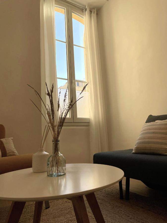 Cozy One Bedroom Apartment-City Center Nice Exterior photo
